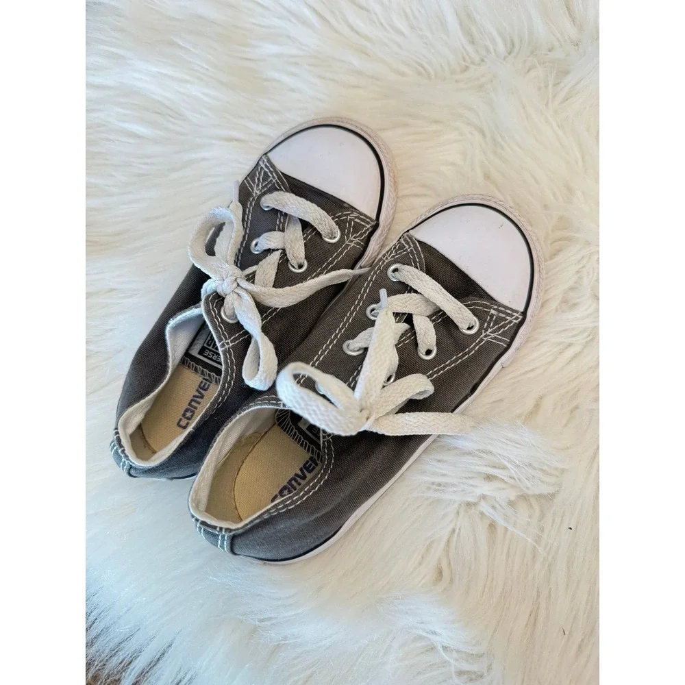 Gray‎ converse size 10 GUC